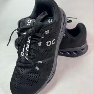 ON Running Cloud Cloudsurfer 7 Black Womens size 8.5 Shoes